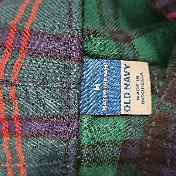 LN Old Navy women's M pajama flannel shorts - Picture 2 of 4